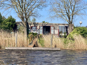 Tolles 2 Pers Haus König mit Hafenblick am Lauwersmeer